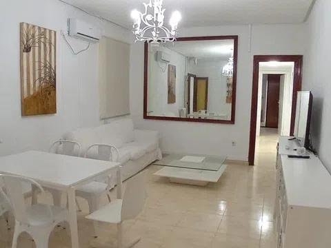 Piso en calle de Padilla, 55
