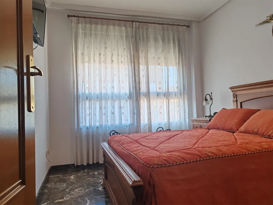 Piso en  Carrer de la Canal de Navarrés 9 - Foto 18