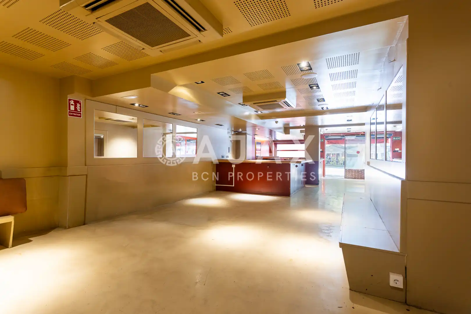 Local comercial en  Carrer de Mandri - Foto 11