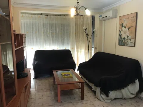 Piso en calle Carlos Marx, 18