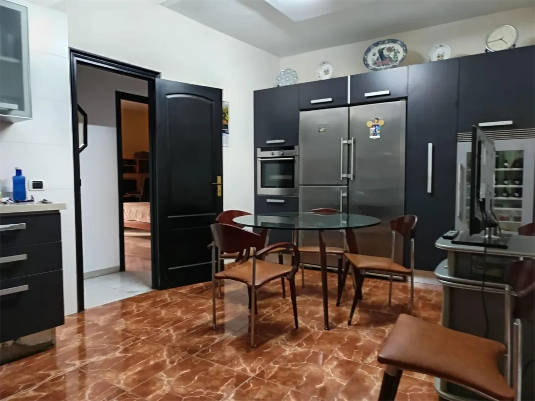 Piso en  Calle la Marina 1 - Foto 2