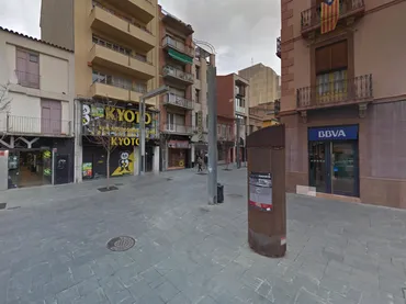 Local comercial en  Plaça Lluís Perpinyà 8 - Foto 3