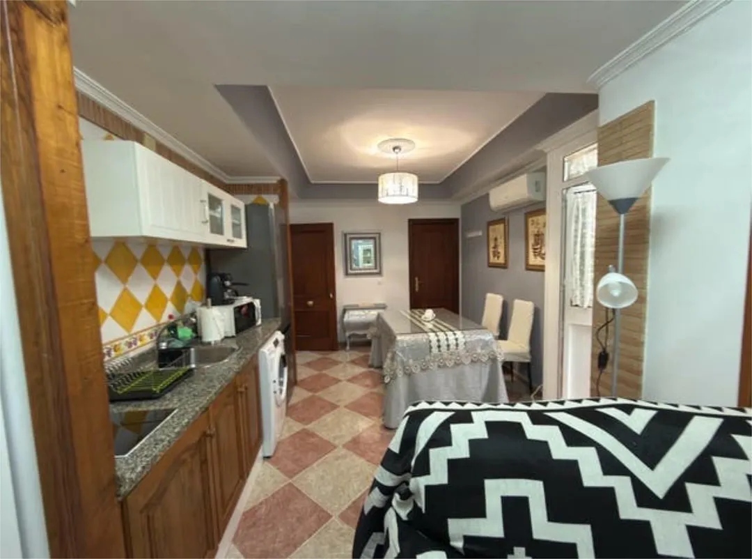 Apartamento en Se Alquila en Carmona/Zona del Real - Foto 5