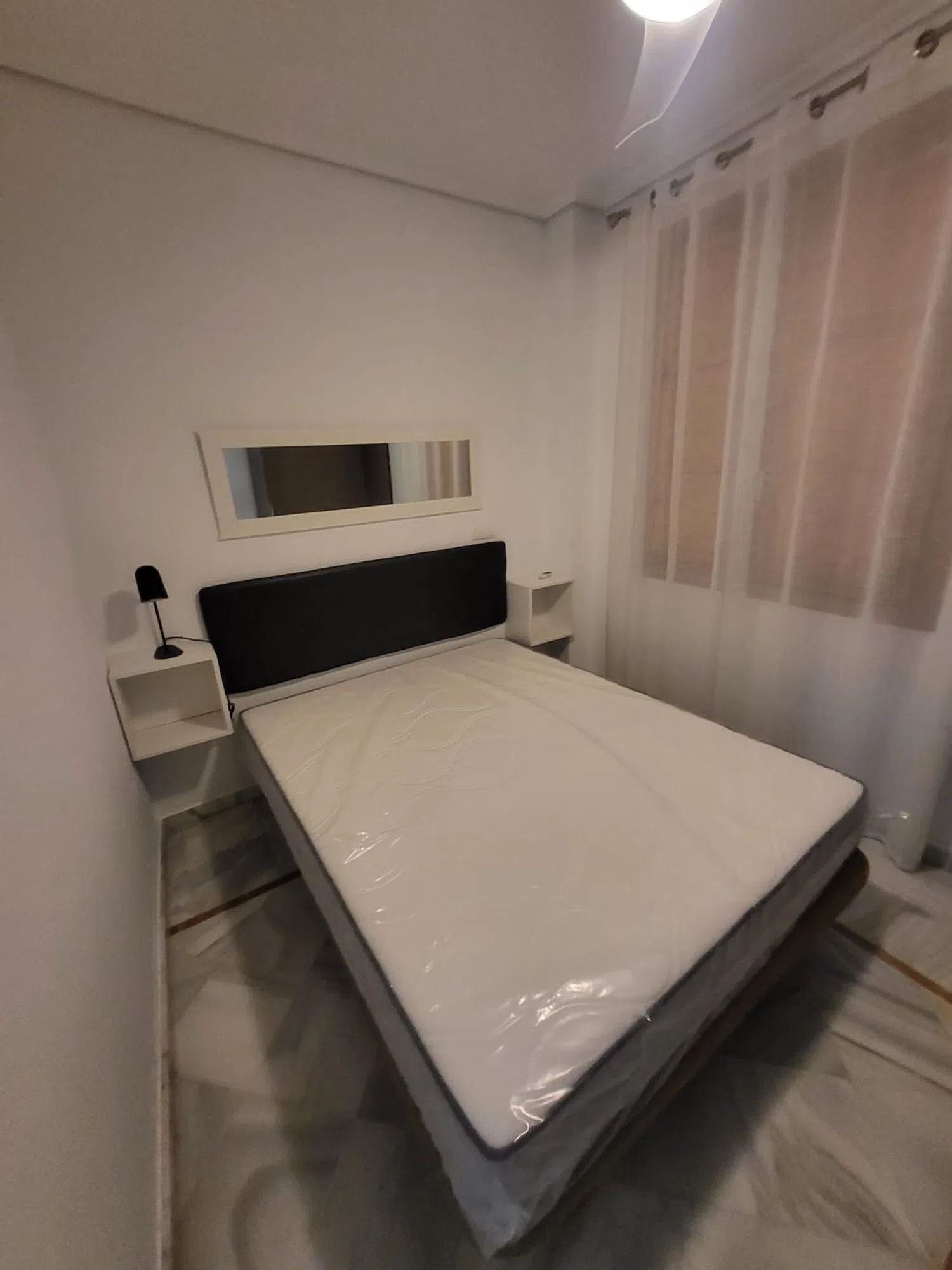 Piso en calle Jesús y María, 12 - Foto 7