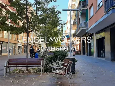 Local comercial en Sant Cugat del Vallès - Foto 2