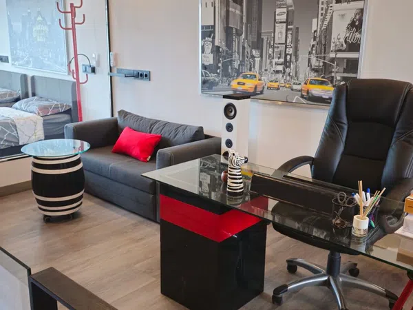 Dúplex en paseo de Europa, 7