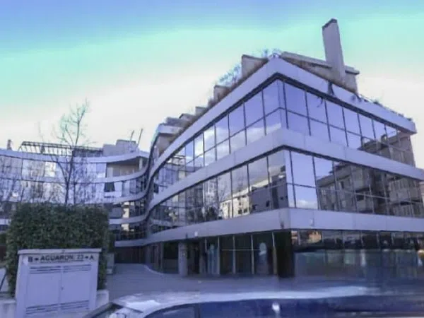 Estudio en calle de Aguarón, 23