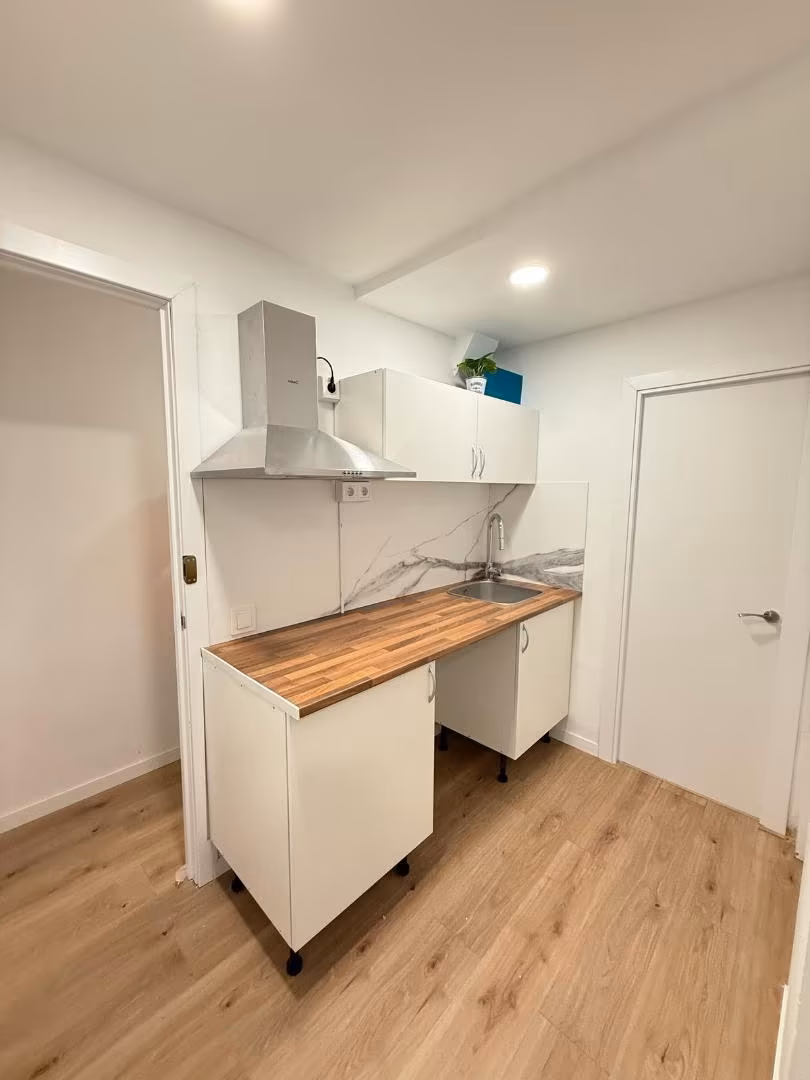 Estudio en  Carrer de Juan Valera 46 - Foto 3