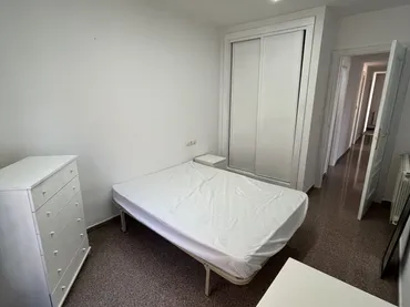Piso en  Carrer Sant Blai 8 - Foto 3