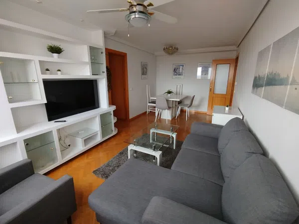 Piso en avenida de los Encuartes, 3