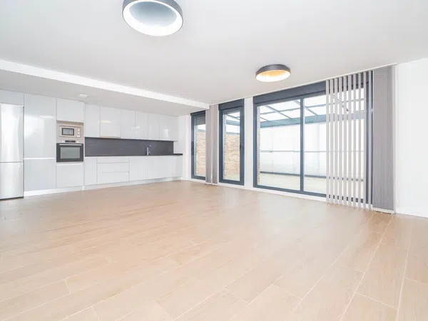 Piso en calle Reyes Católicos, 1 - Foto 13