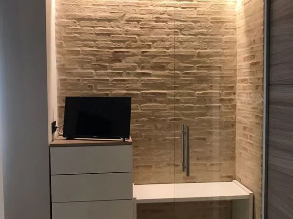 Estudio en calle Escuelas Pías, 1 b - Foto 4