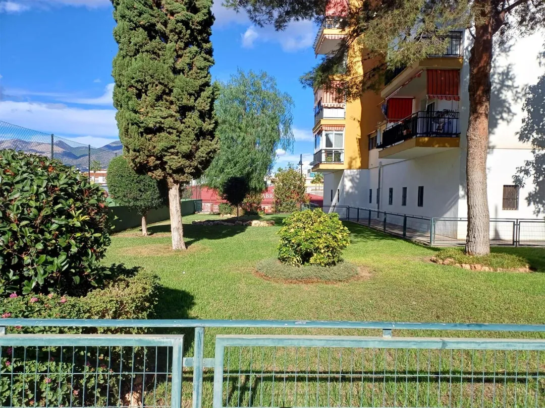 Piso en  Avenida de los Lirios Local - Foto 7