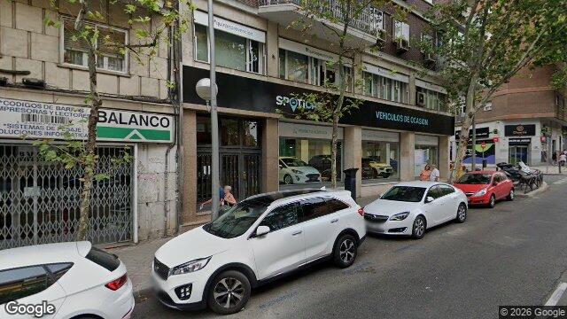 Vista de la calle de Piso en Paseo Santa María de la Cabeza, 70