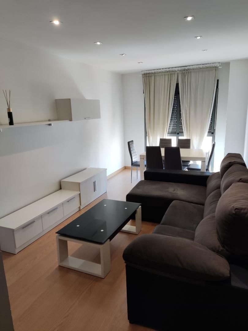 Piso en  Calle Nuestra Señora de los Ángeles 11