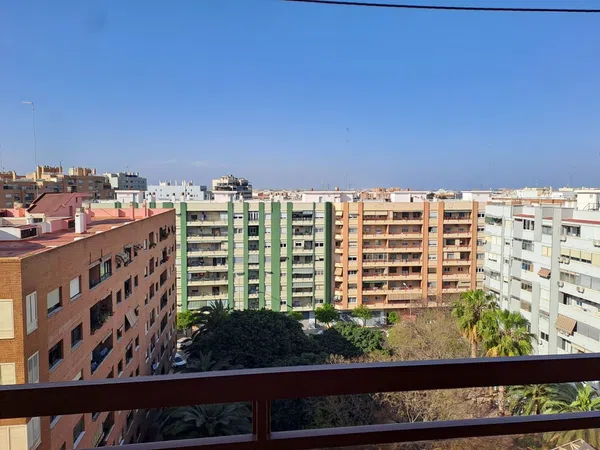 Piso en calle Escultor Mora Cirujeda, 6