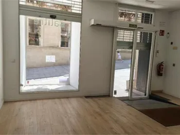 Local comercial en Centro - Foto 1