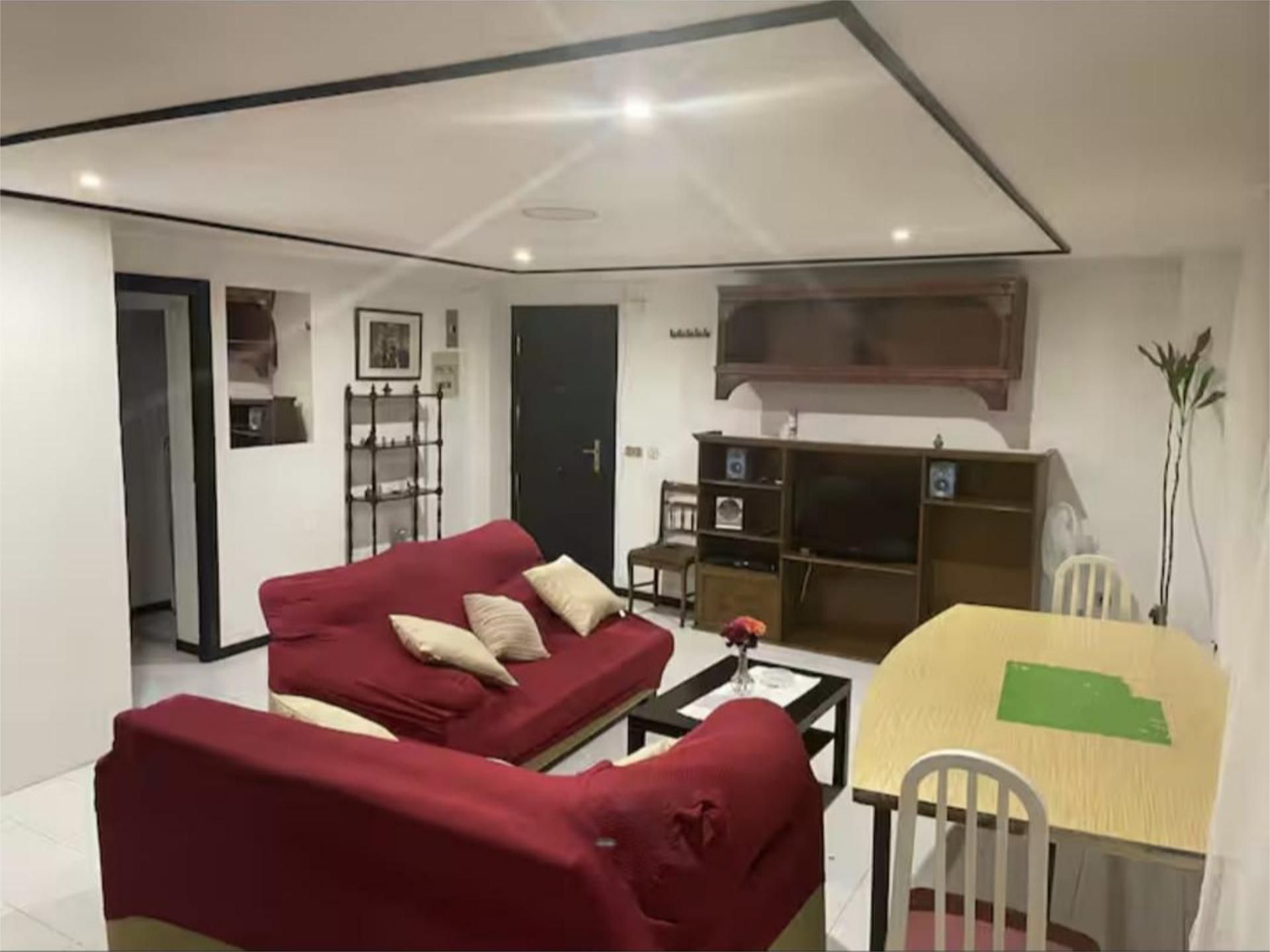 Piso en  Calle de las Islas Bermudas 12