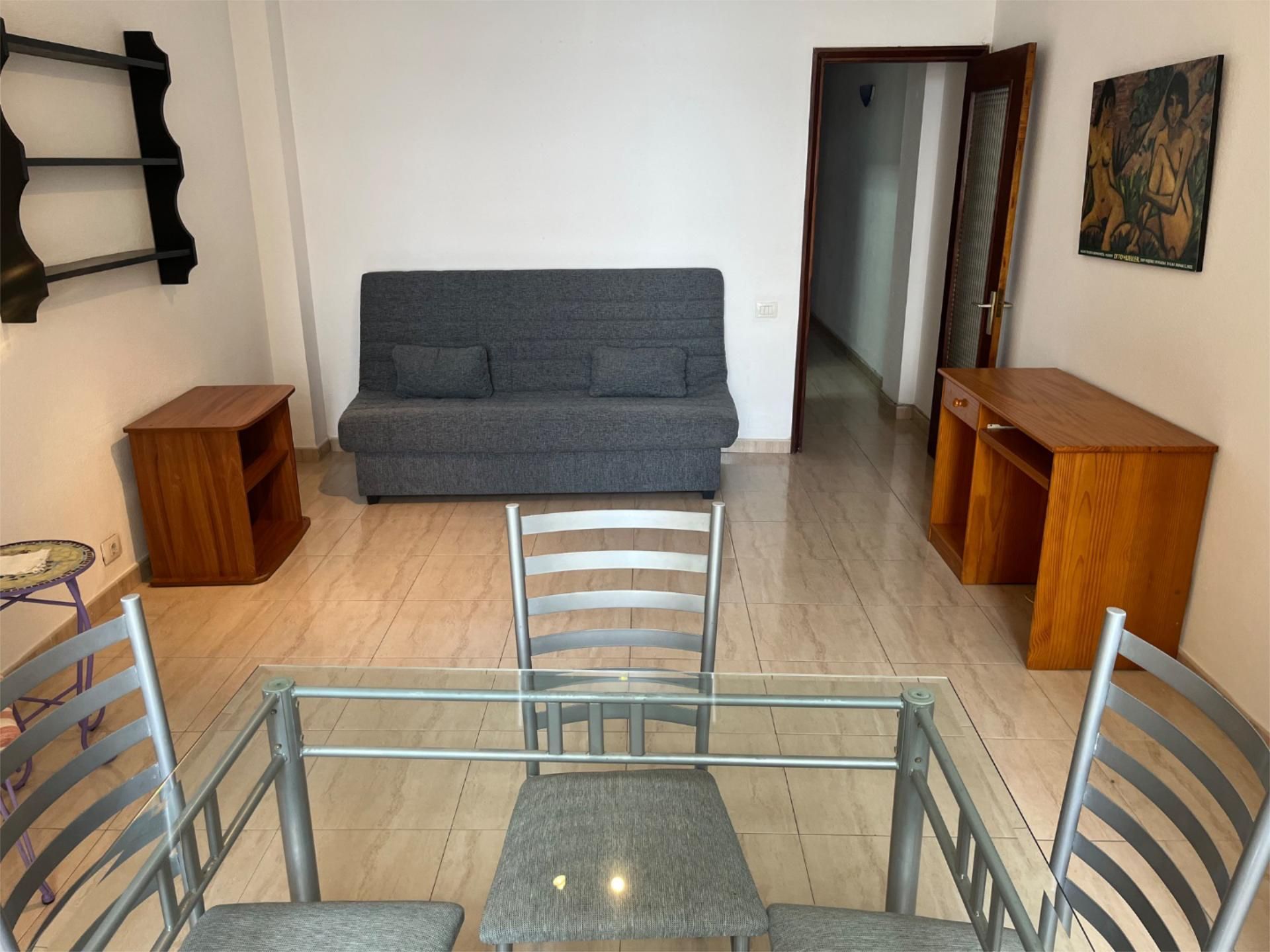 Piso en  Avenida Rafael Cabrera 8 - Foto 2