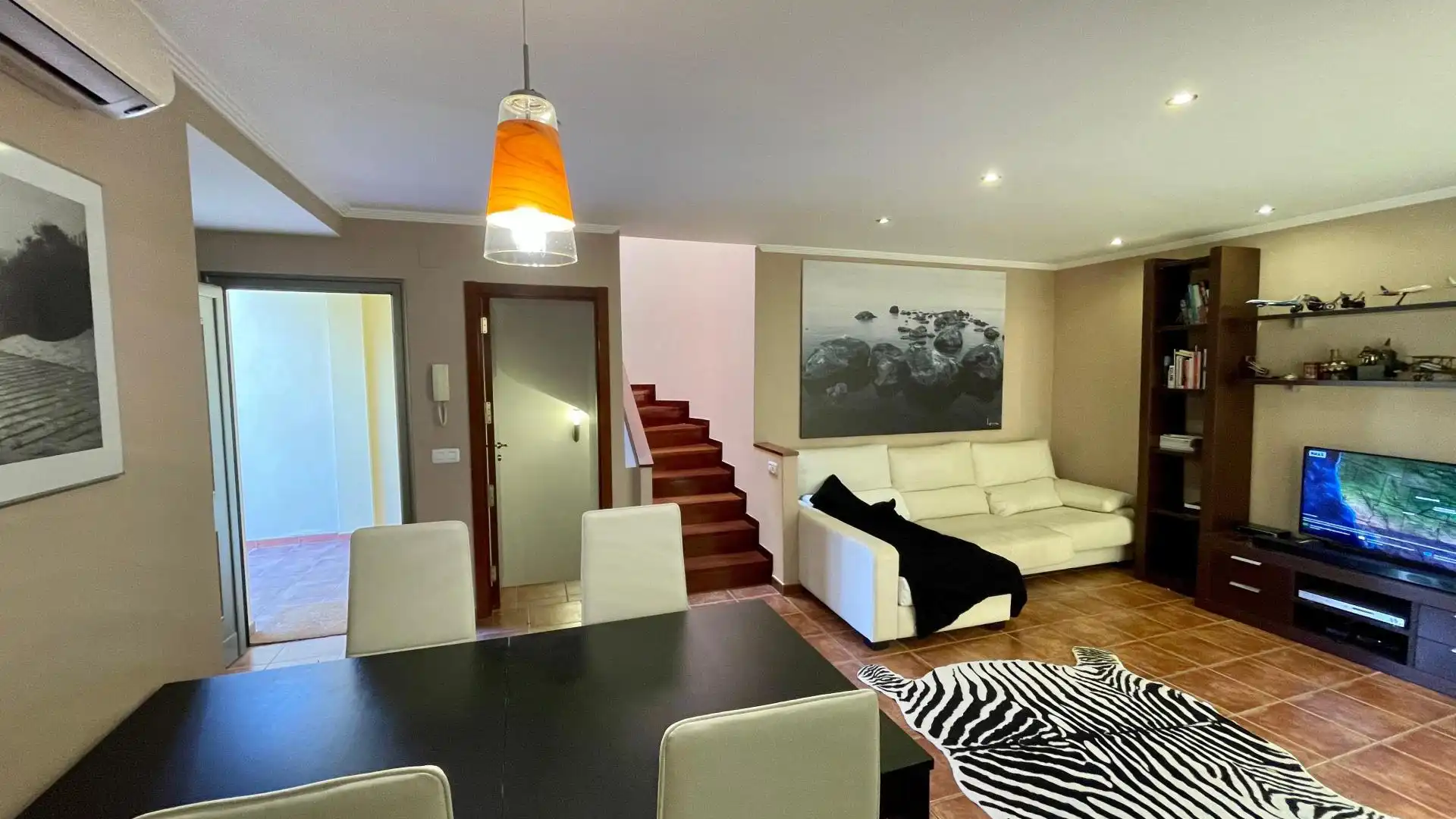 Casa adosada en  Calle El Cano 13 - Foto 4