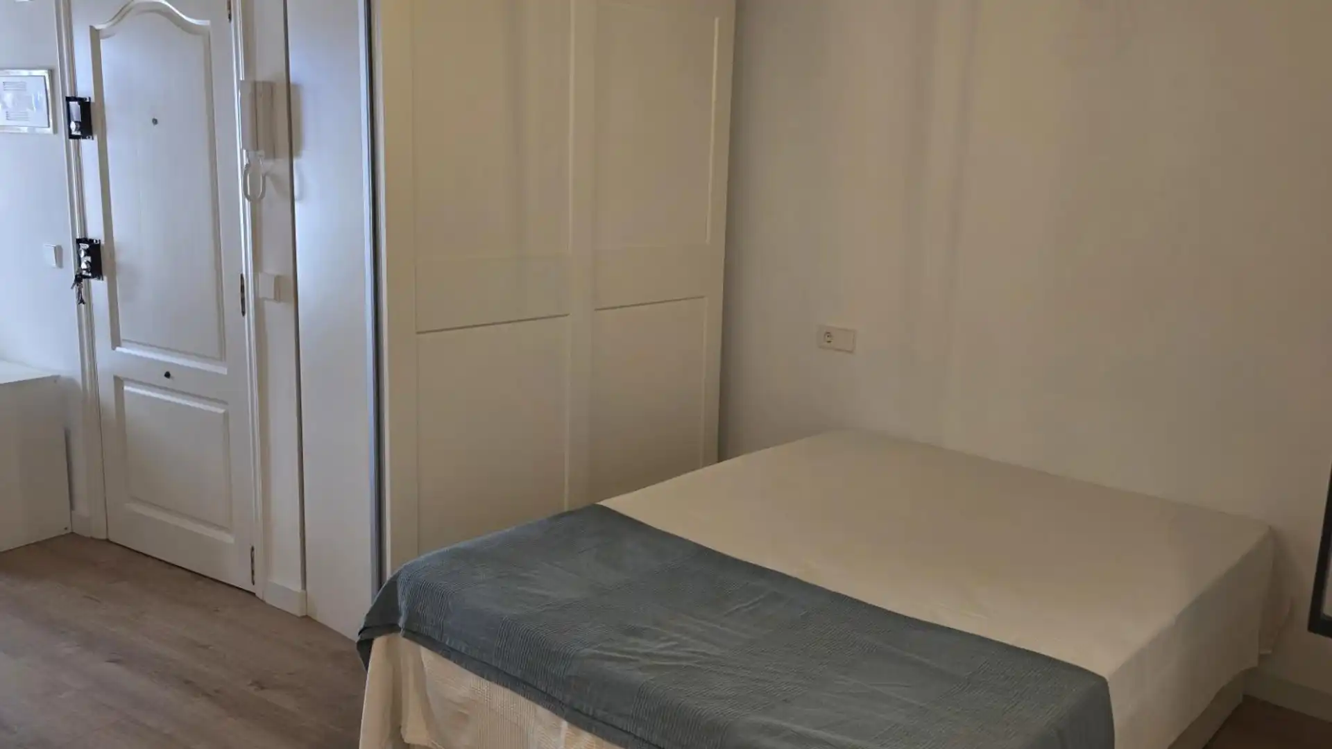 Estudio en  Carrer de la Bosseria 12 - Foto 4