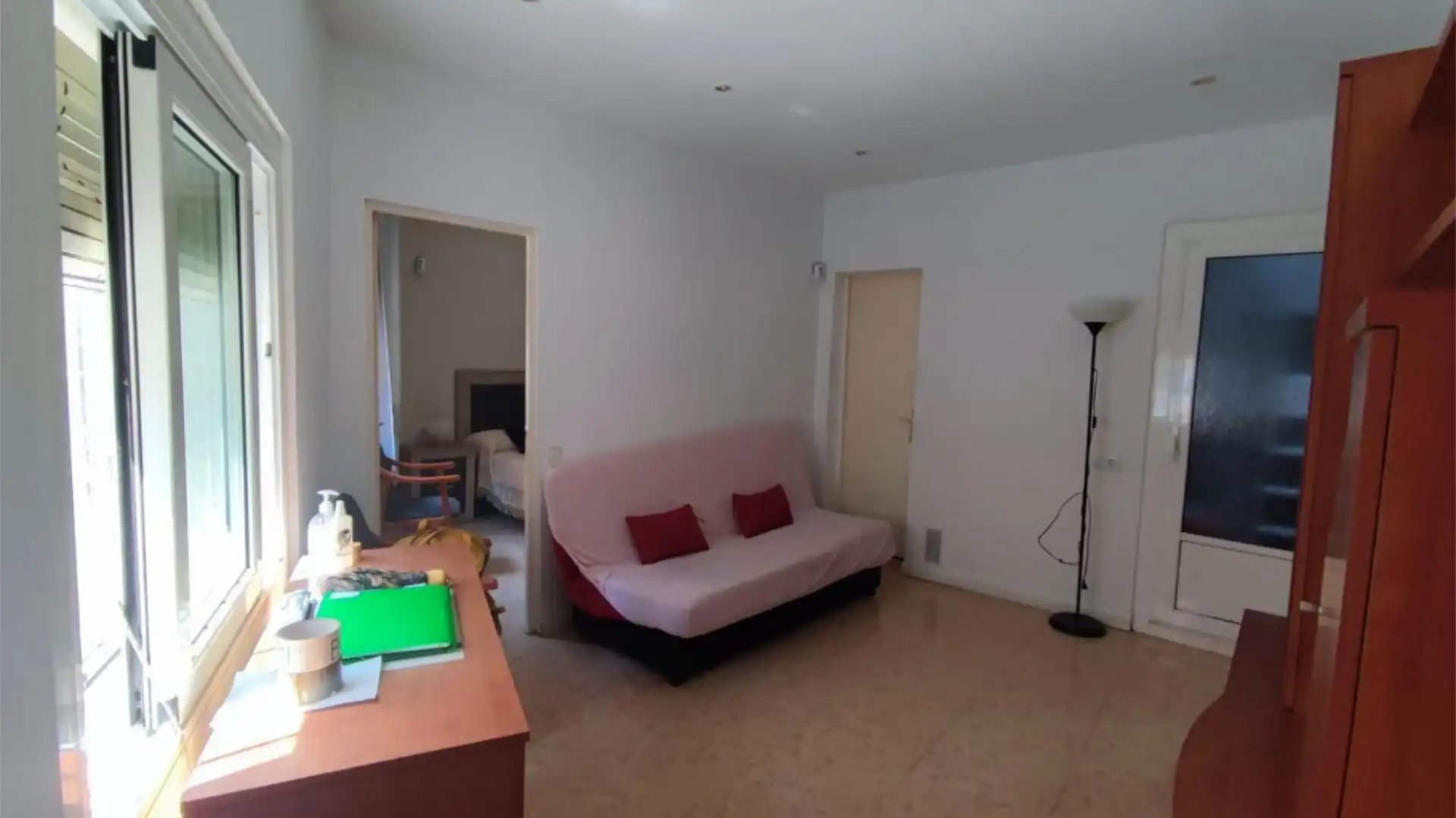 Piso en  Carrer de la Mare de Déu dels Angels 55 - Foto 1