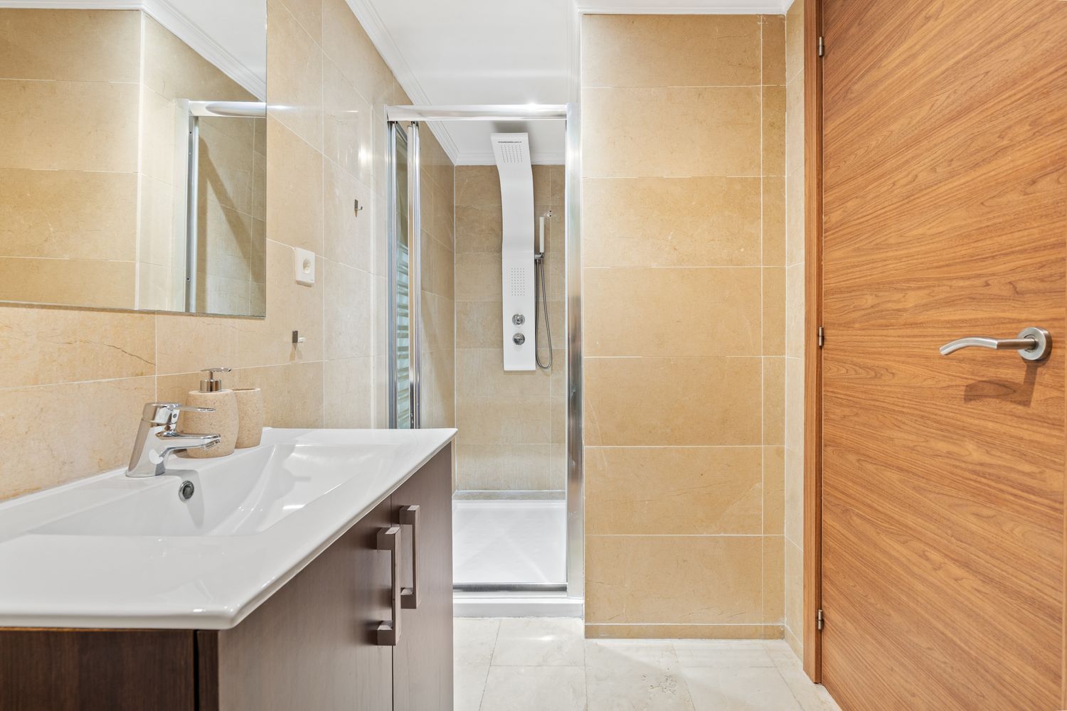 Piso en calle Rafaela Aparicio, 5 - Foto 12