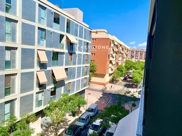 Piso en  CALLE BAILARÍN JOSÉ ESPADERO, 11 - Foto 1