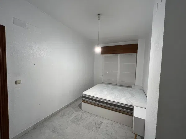 Piso en Calle Camilo José Cela, 5, Buhaira - Huerta del Rey - Foto 16