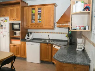Chalet en Plasencia - Foto 4