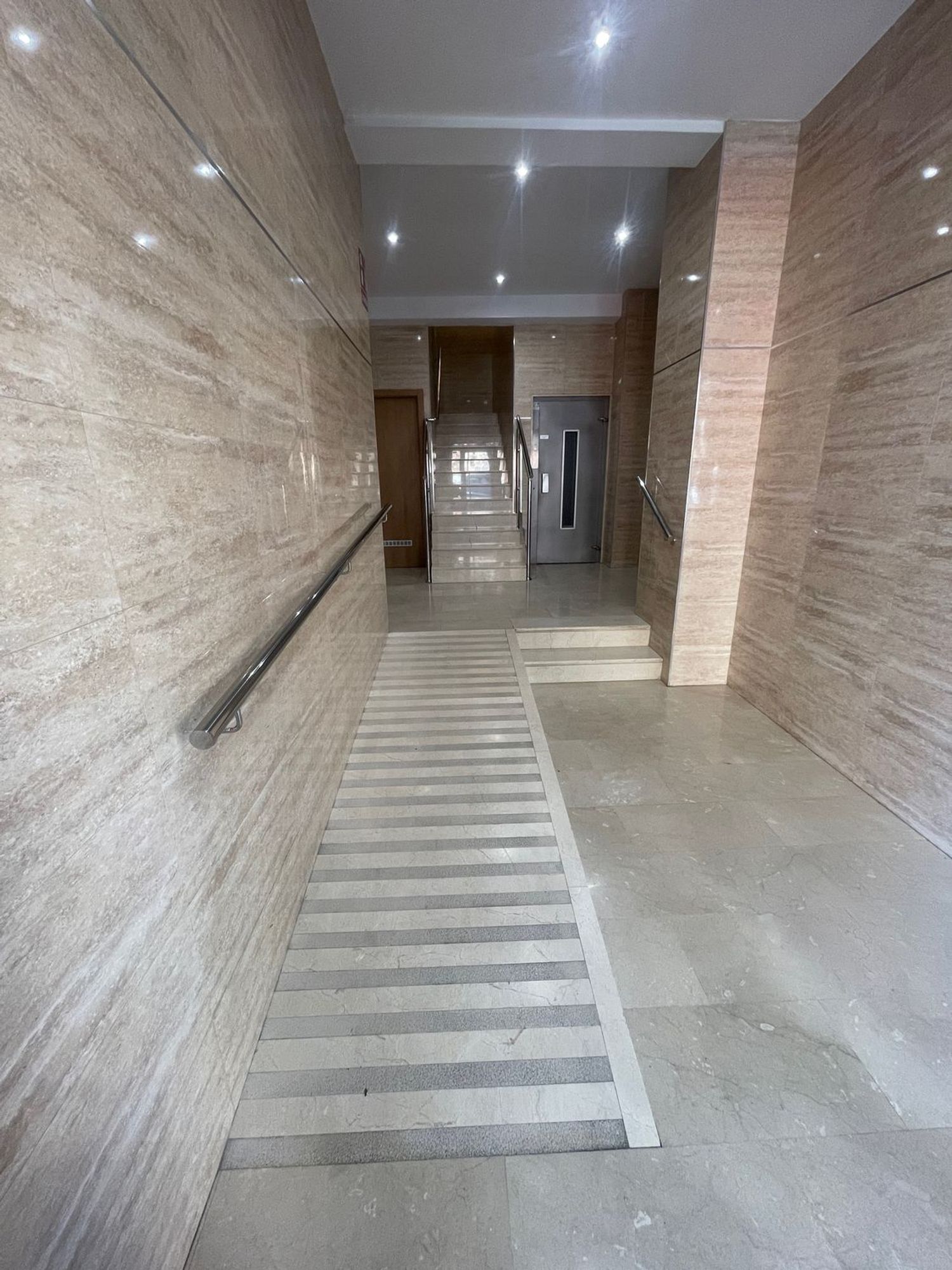 Piso en calle de Jeroni de Montsoriu, 30 - Foto 2