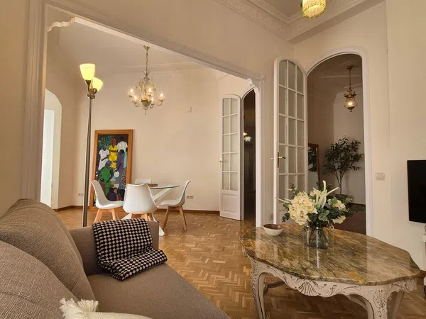 Piso en Barrio Russafa - Foto 1