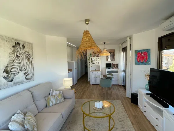 Piso en calle Isaac Albéniz, 10