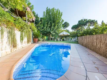 Chalet en  Carrer de l'Alt Camp 1 - Foto 5