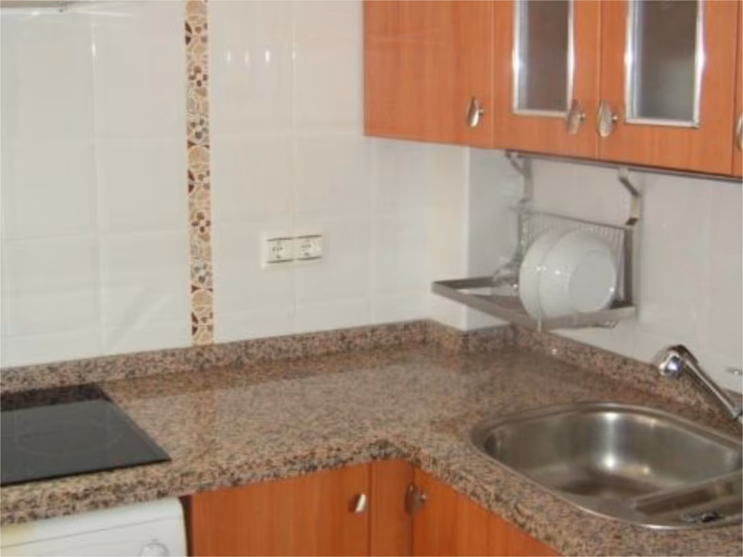 Piso en  Calle Barón de les 14 - Foto 5