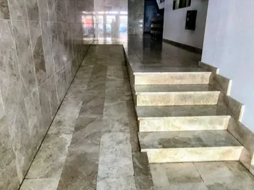 Piso en  Avenida de Beleña 10 - Foto 2