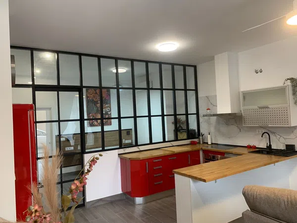 Estudio en calle Cantábrico, 1