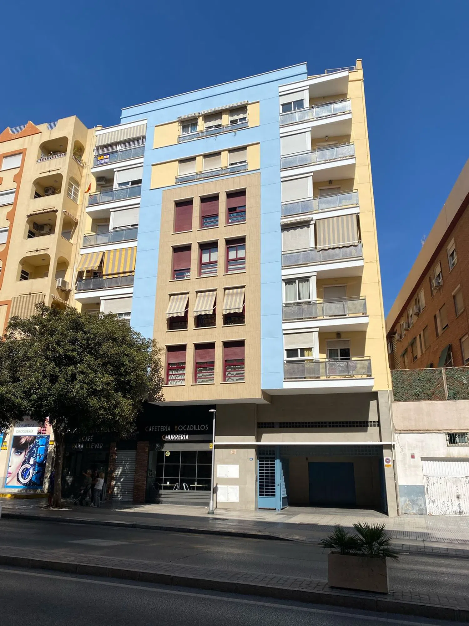 Piso en avenida Carlos Haya, 64 - Foto 1