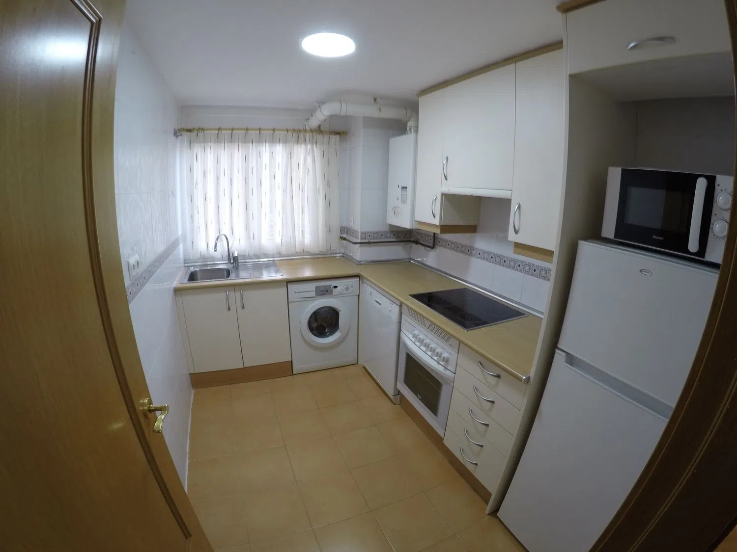 Piso en calle Bélgica, 18 - Foto 2