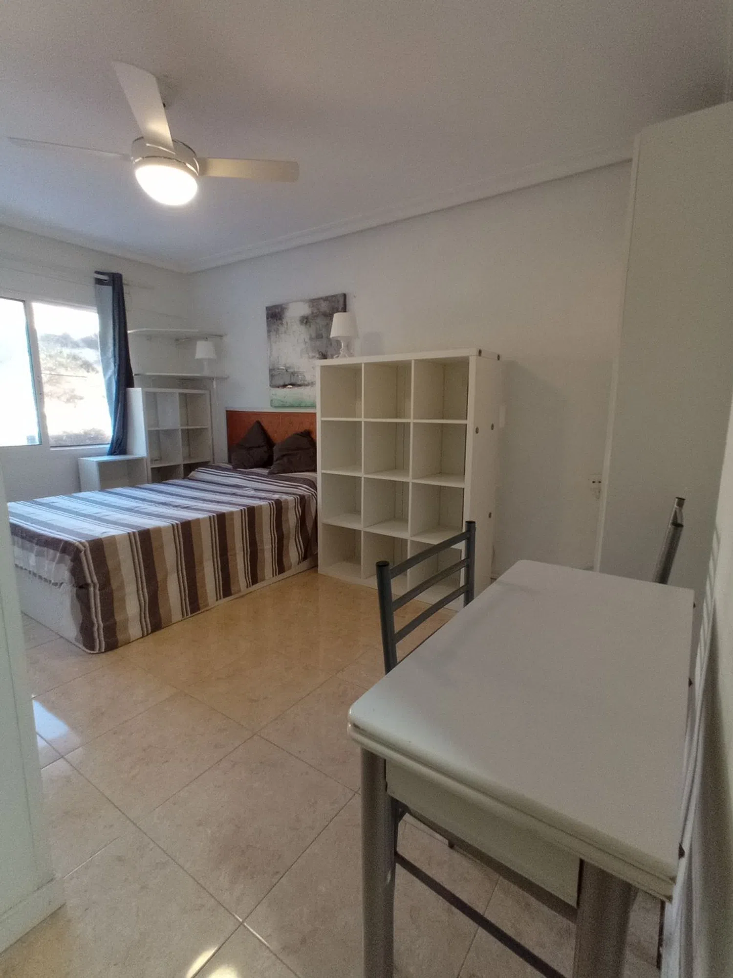 Estudio en calle Camí de Ronda, 19 - Foto 1