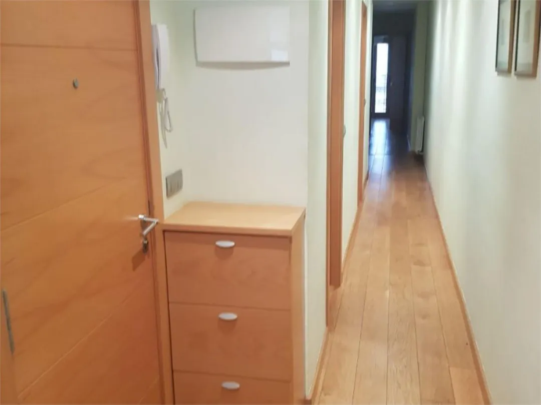 Piso en  Carrer d'Amàlia Soler 97 - Foto 3