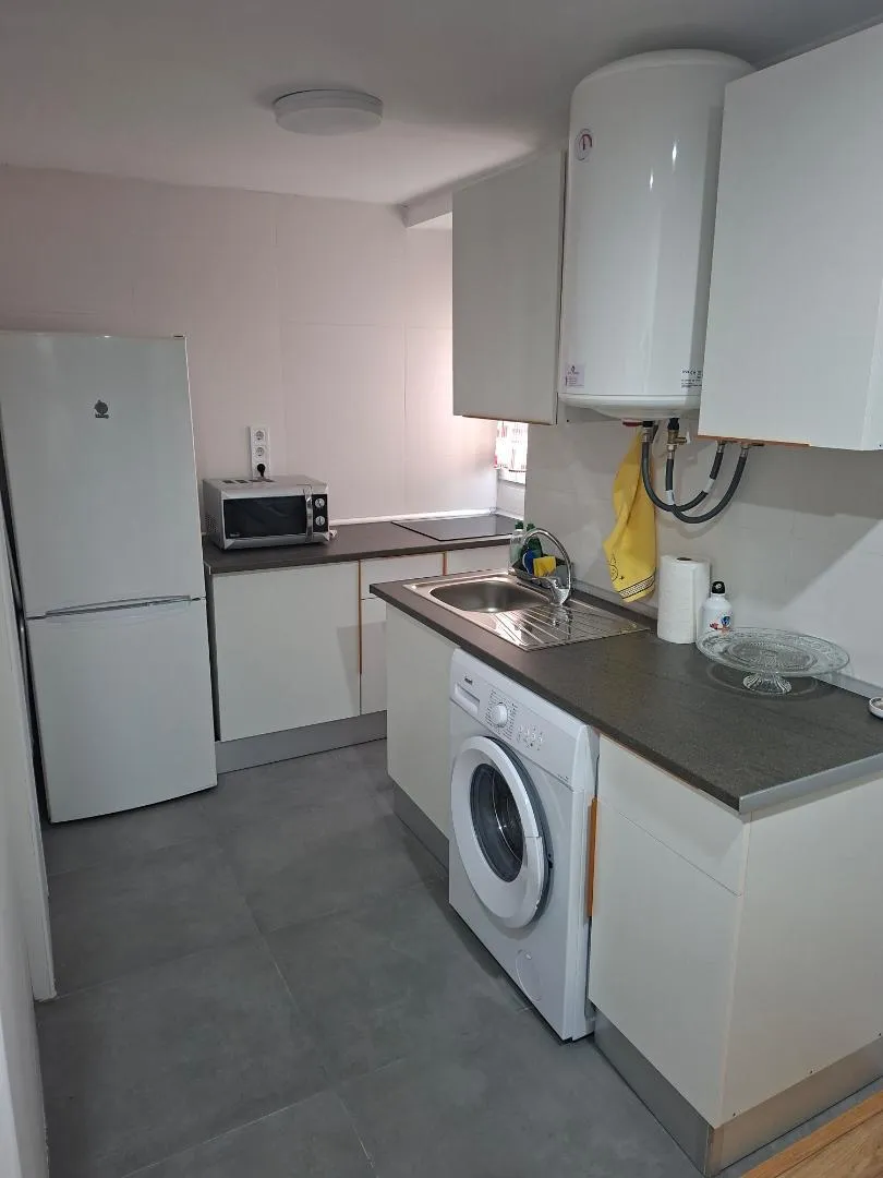 Piso en  Pasaje Marino Luis Córdoba Arce 2-12 - Foto 5