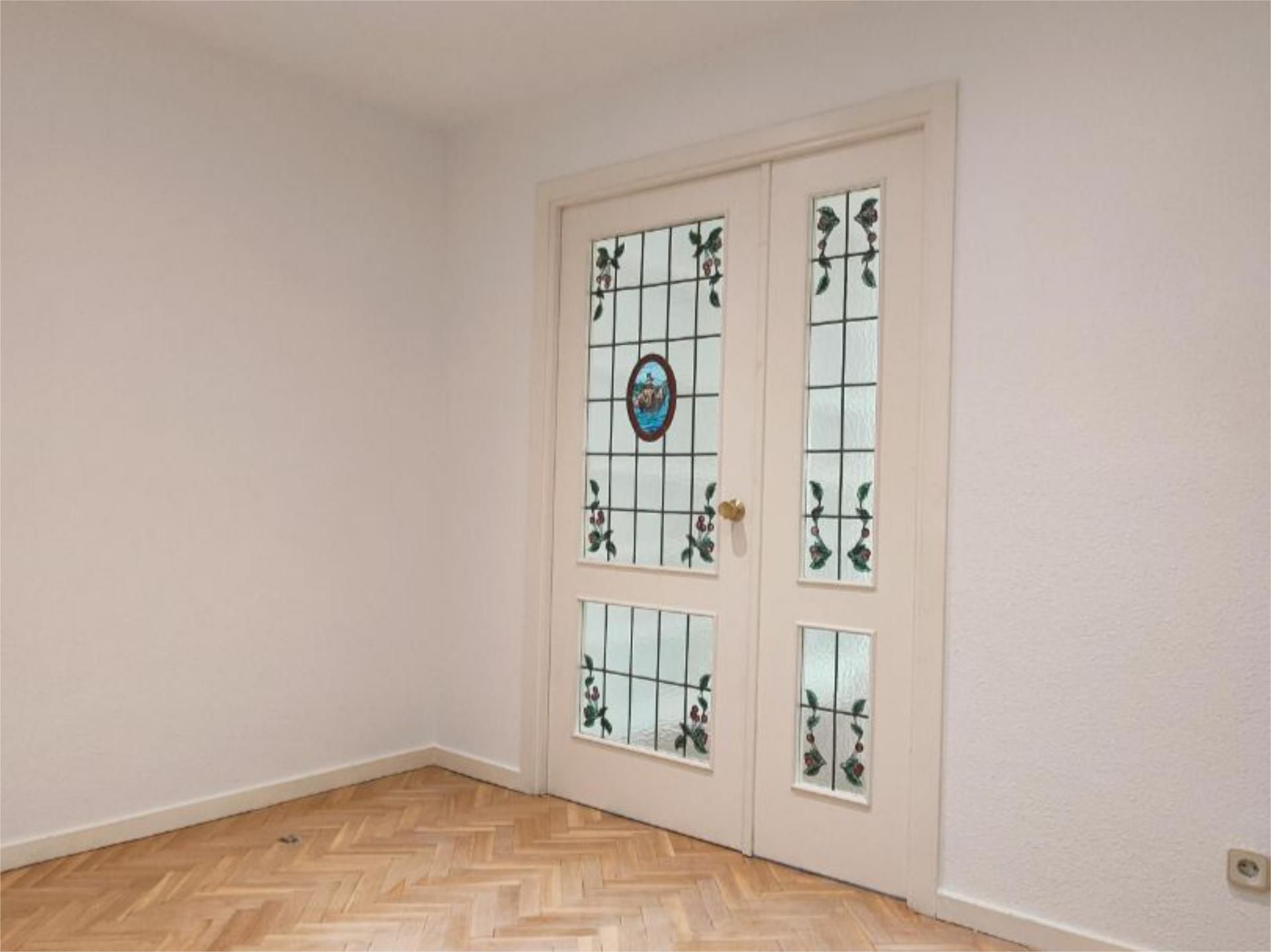 Piso en  Calle de Raimundo Fernández Villaverde 42 - Foto 9