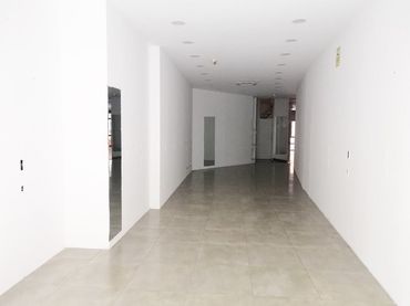 Local comercial en  Calle Madrid 46 - Foto 2