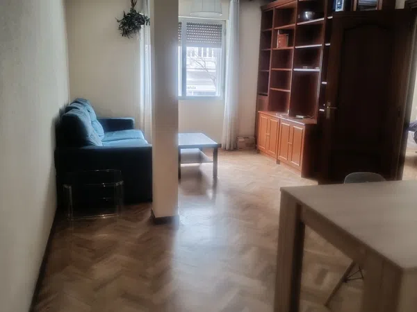 Piso en calle de Narváez, 35