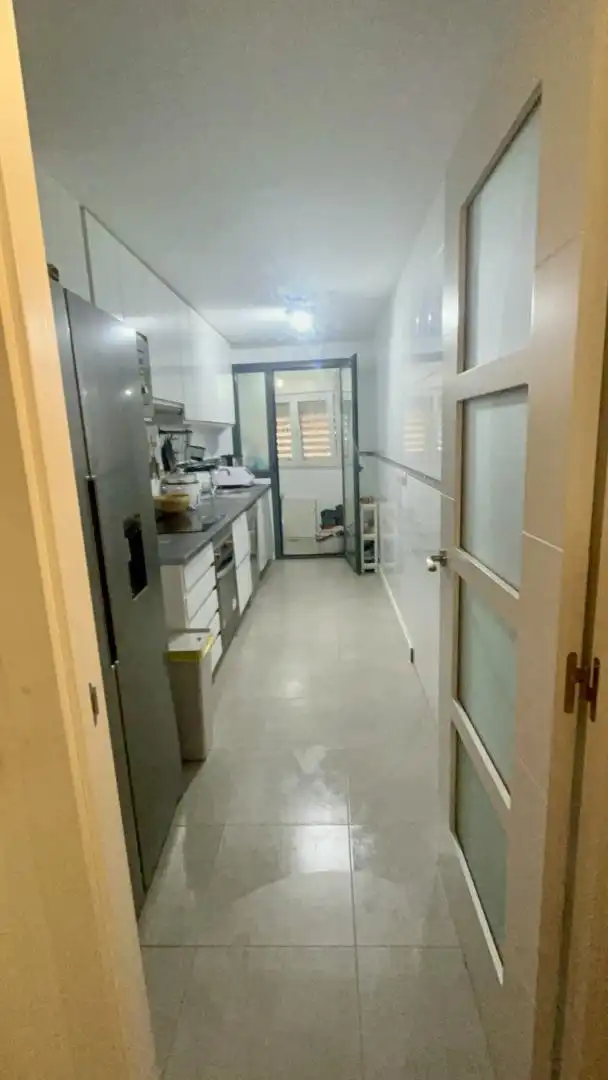 Piso en  Calle Emiliano Gómez Sevillano 5 - Foto 3