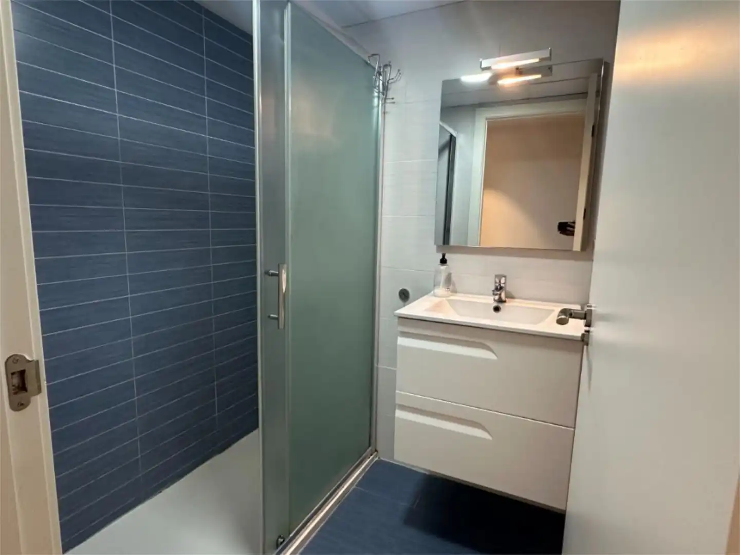 Piso en  Calle Gómez Cortina 8 - Foto 19