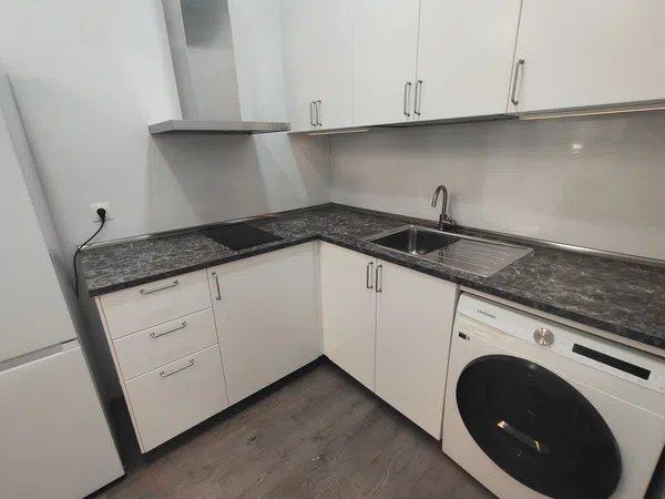 Estudio en Calle Frigiliana, Los Guindos - Parque Mediterráneo - Santa Paula - Foto 7