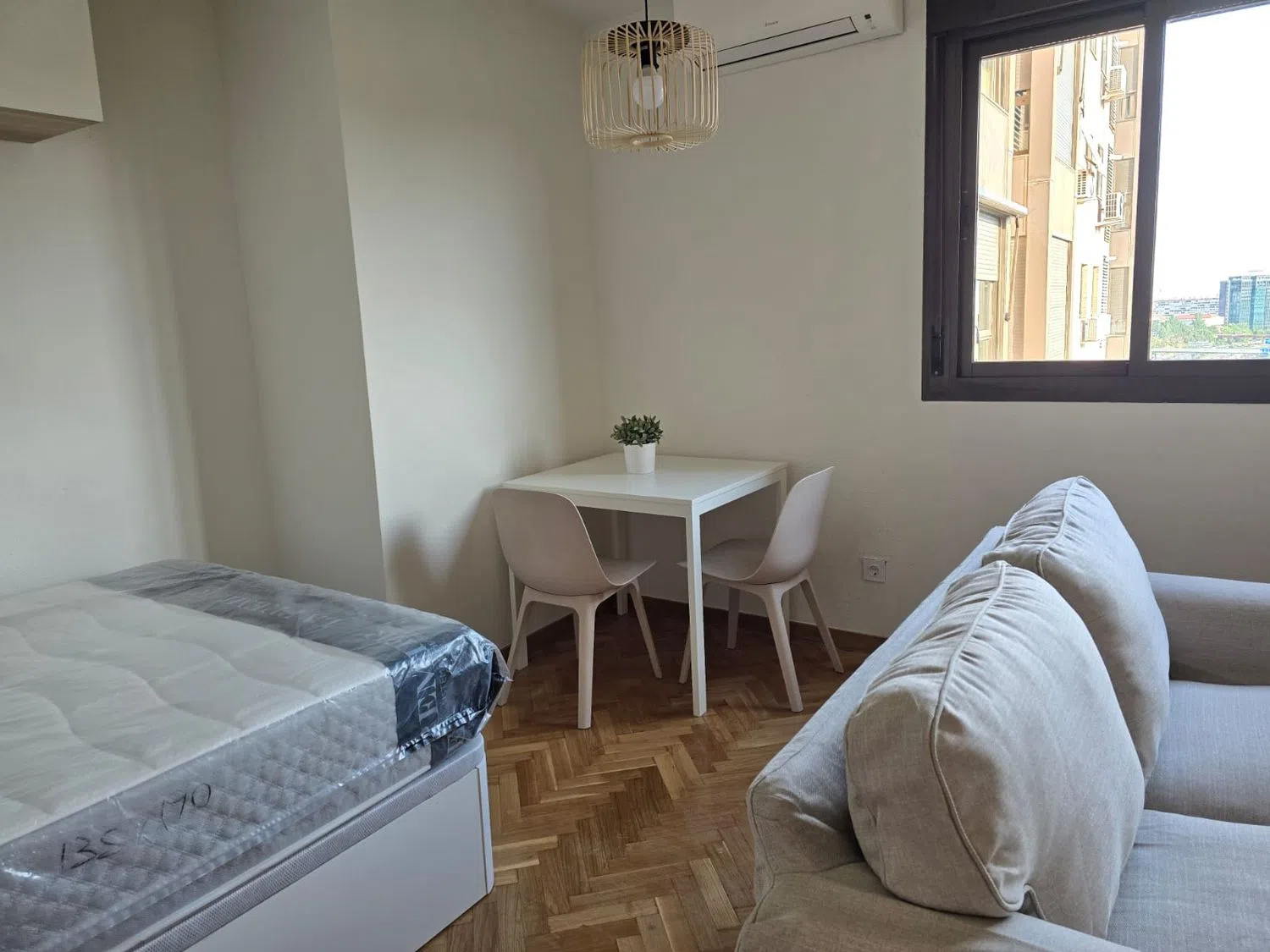 Estudio en calle de Rafael Bergamín, 6 - Foto 15