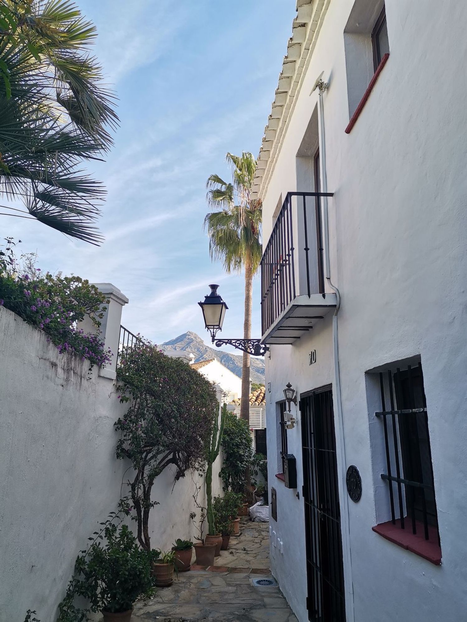 Chalet adosado en calle Aries, 17 - Foto 1